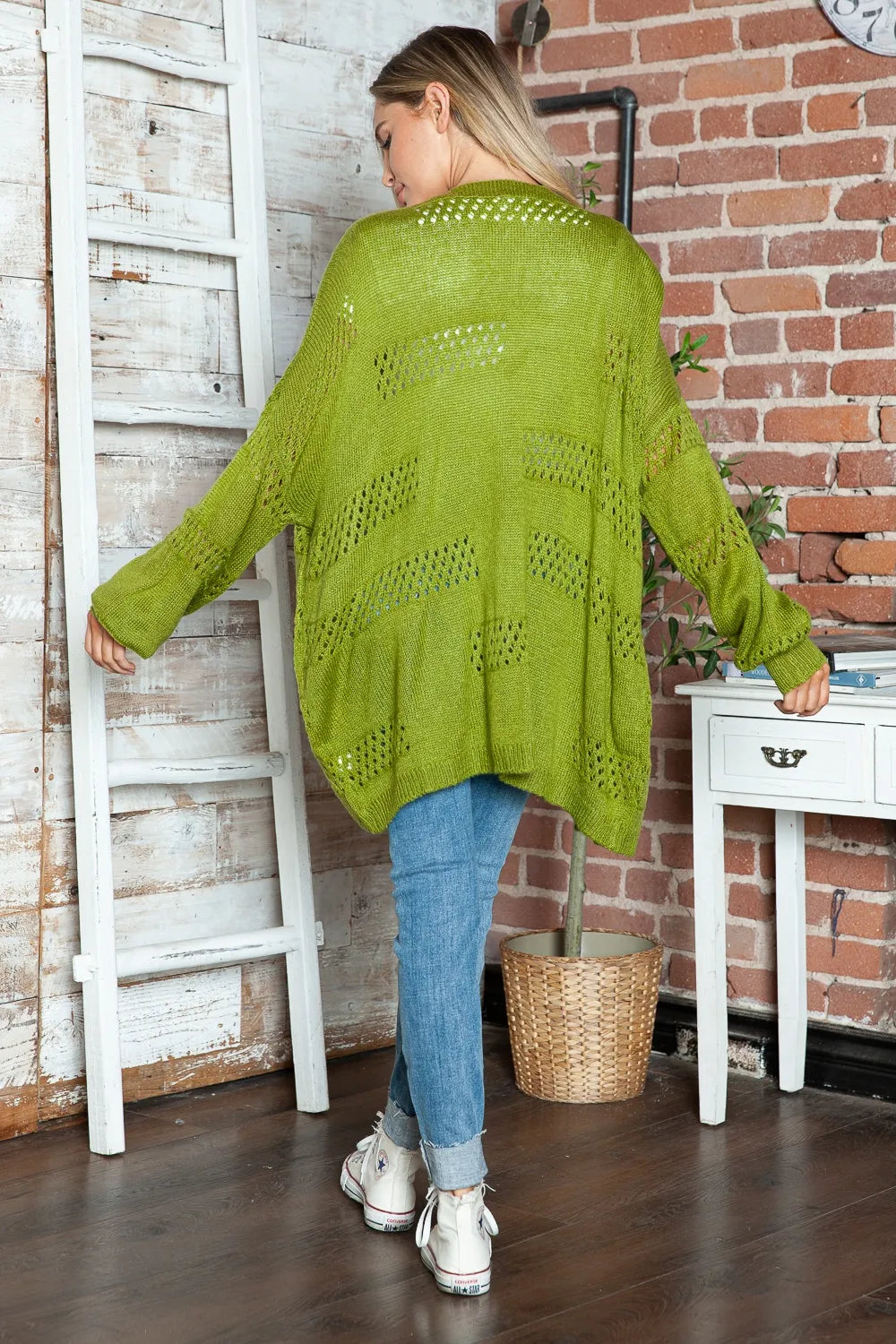 1e8f9a48-3090-4195-a125-893723b93ca8-Max