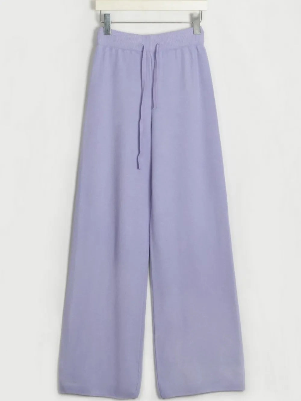 677c6a87-e82b-442c-915a-a8f76f4bb48a-Max